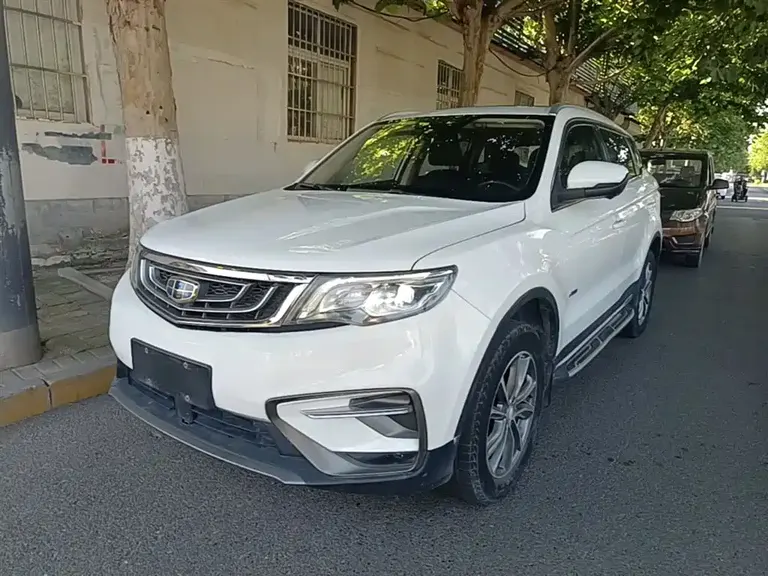 Geely Boyue 1.8 TD Auto 2 WD Smart 4 G Connected