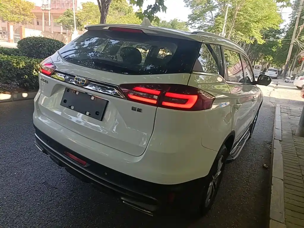 Boyue 1.8 TD Auto 2 WD Smart 4 G Connected
