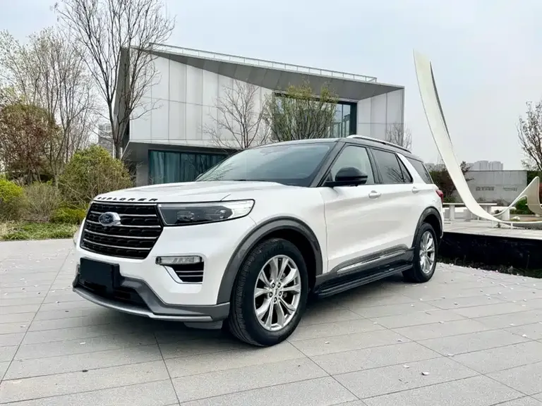 Ford Explorer EcoBoost 285 4 WD Style 7-seat