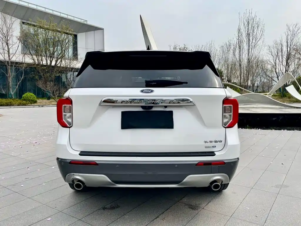 Explorer EcoBoost 285 4 WD Style 7-seat