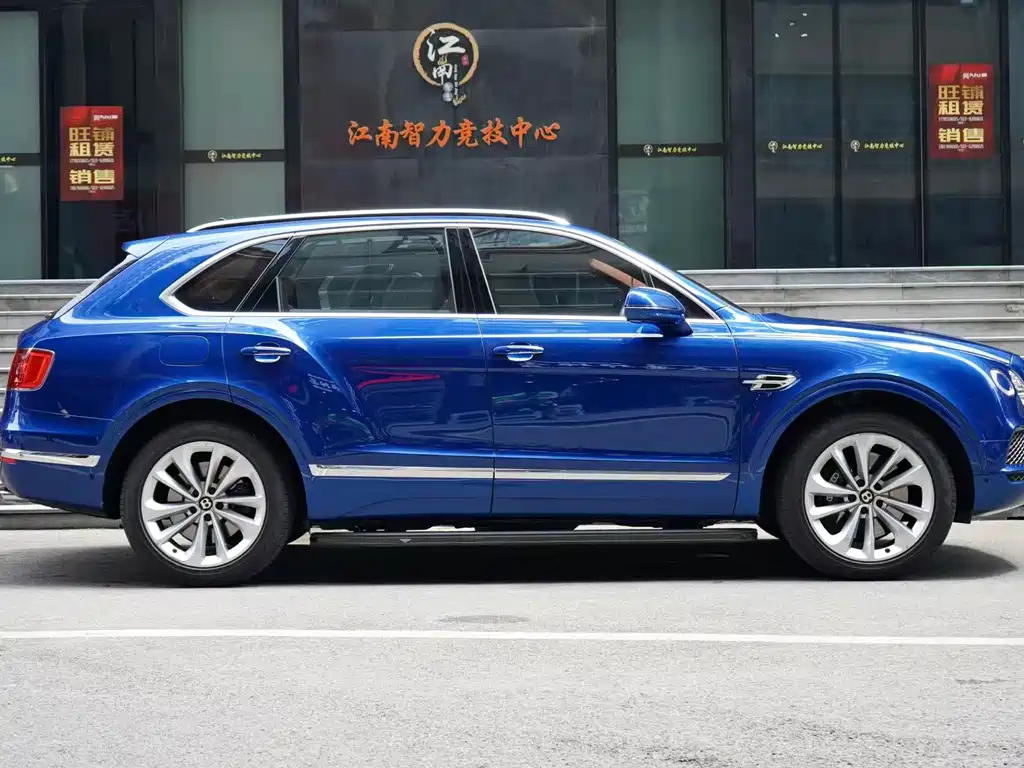 Bentayga 6.0 T Standard