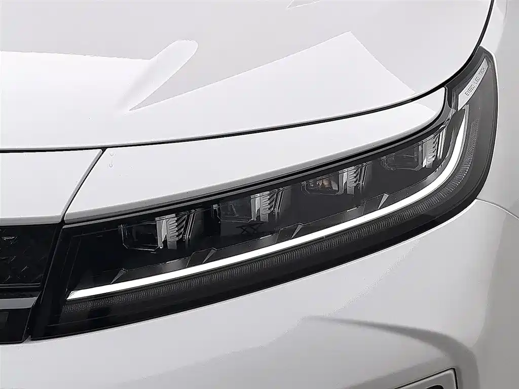 Exeed Zhuifeng Ride the Wave 1.5 T CVT Royal Wind