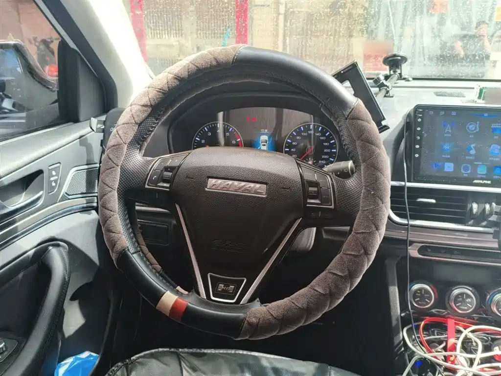 Haval H6 Red Label Sport 1.5 T Manual 2 WD Elite