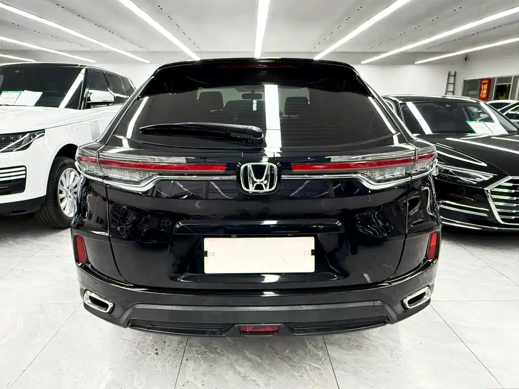 Honda UR-V 240 TURBO 2 WD Joyful