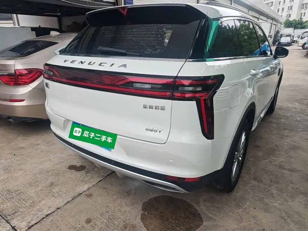 Venucia Star 260 T Auto 48 V Mild Hybrid Turbo Star Enjoyment