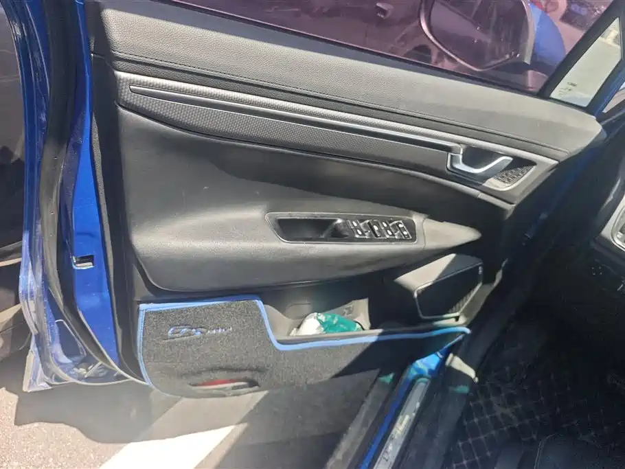 Emgrand GS Sport 1.3 T Auto Leading Style