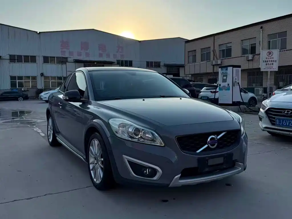 Volvo C30 沃尔沃C30 2011款 2.0 智雅版