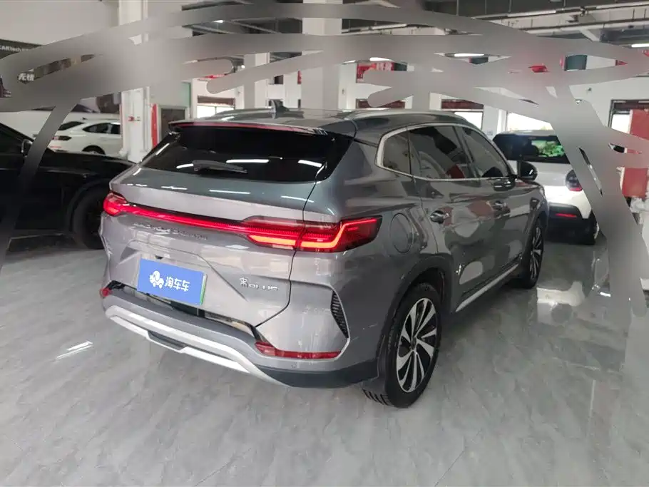 Song PLUS NEV Glory DM-i 110 km Flagship PLUS