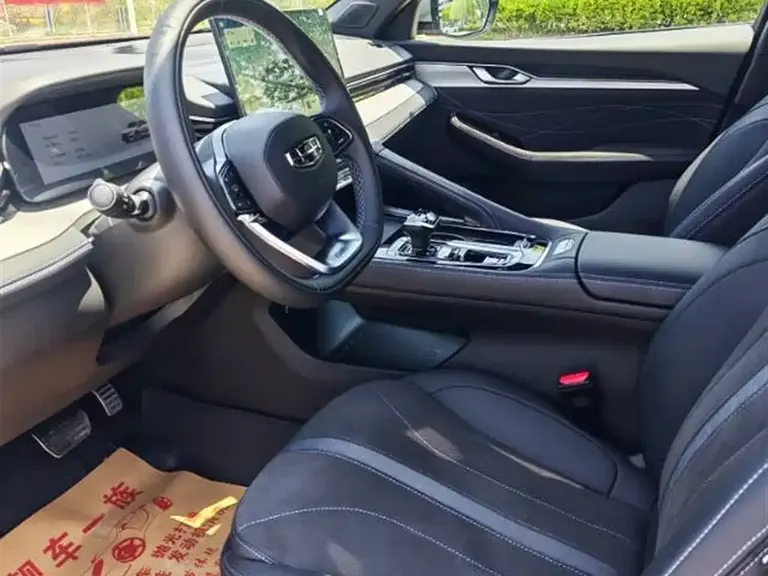 Geely Xingrui 星瑞 2026款 东方曜 2.0 TD 望月版