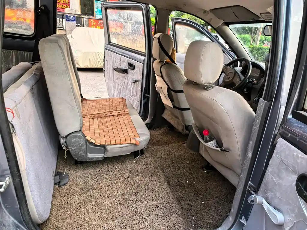 Wuling Hongguang 1.2 L Basic CN-IV