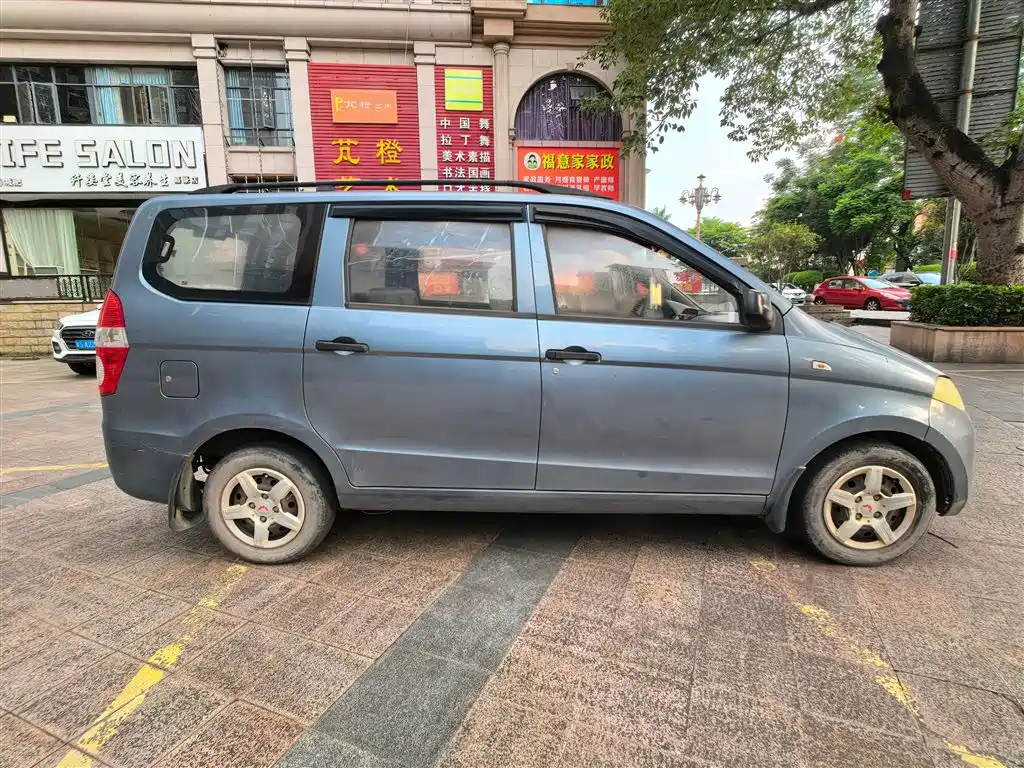 Wuling Hongguang 1.2 L Basic CN-IV