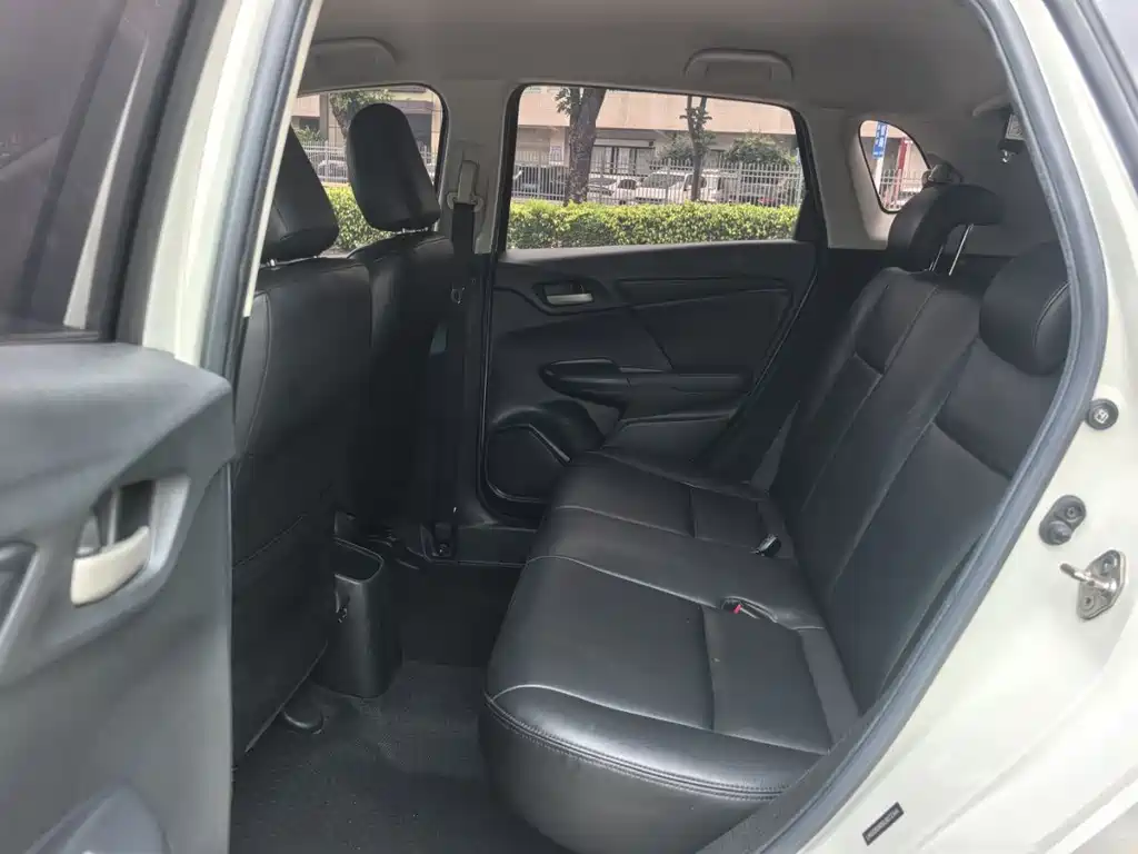 Fit 1.5 L CVT Comfort