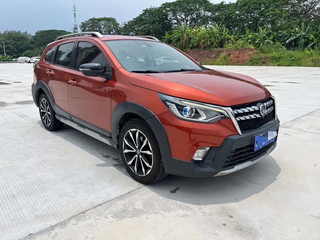 Venucia T70 启辰T70 2019款 2.0 L CVT睿领运动版 国V