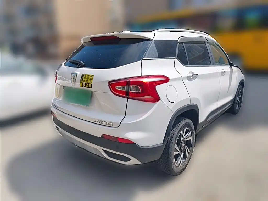 Baojun 510 1.5 L Manual Luxury