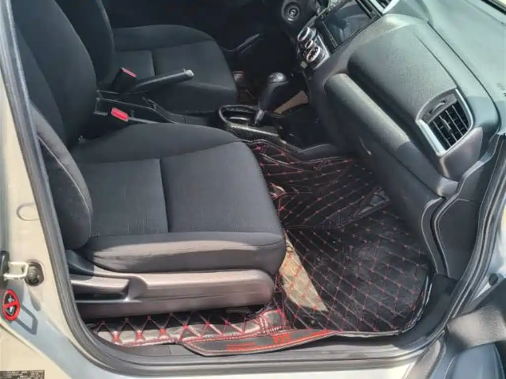 Fit 1.5 L SE CVT Fashion
