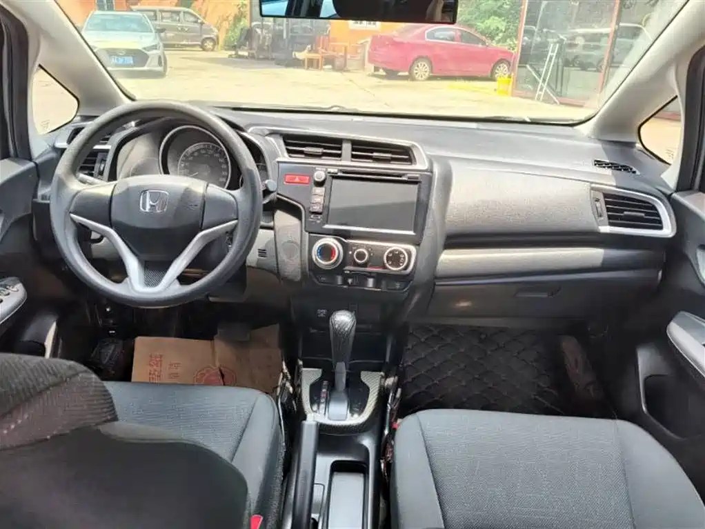 Fit 1.5 L SE CVT Fashion