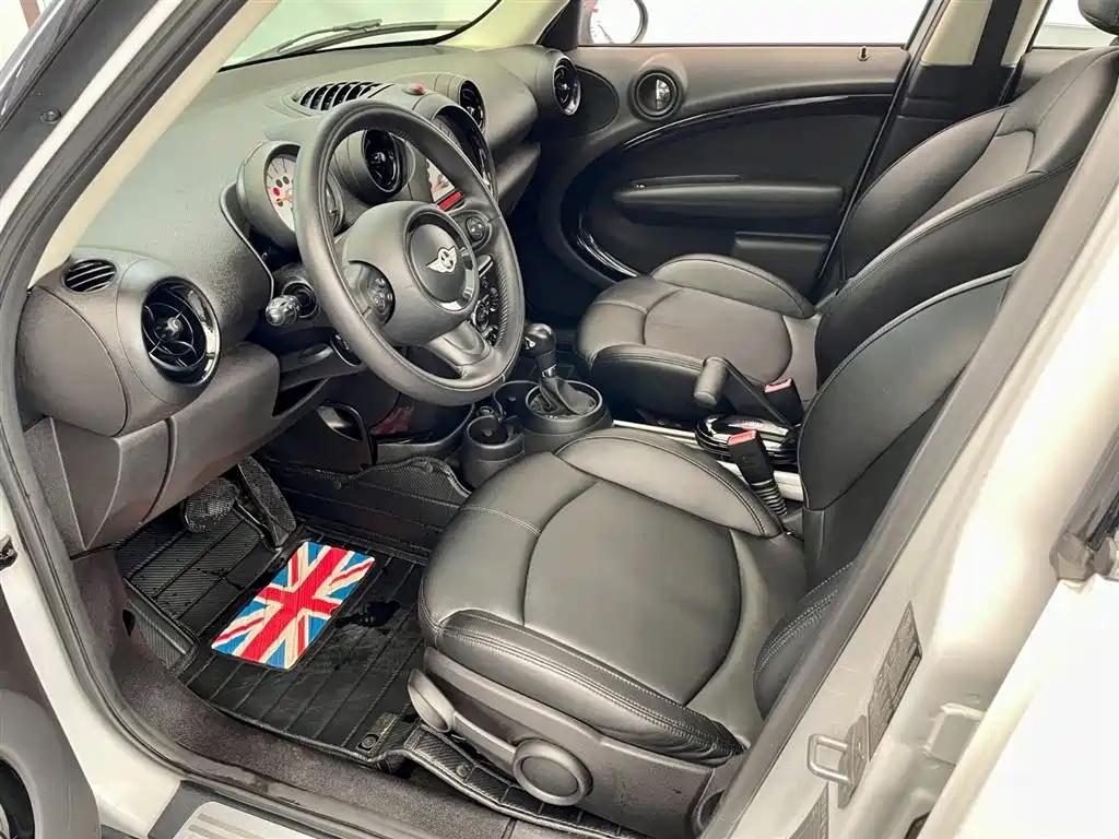 MINI COUNTRYMAN 1.6 T COOPER ALL4 Fun