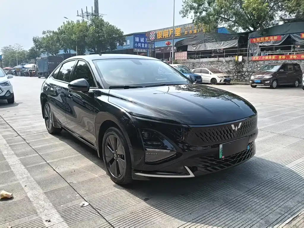 Wuling Starlight Co-Create 150 Standard