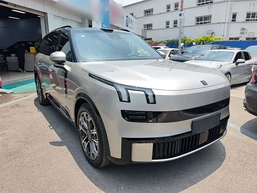 Lynk & Co 900 领克900 2025款 2.0 T Ultra 6座