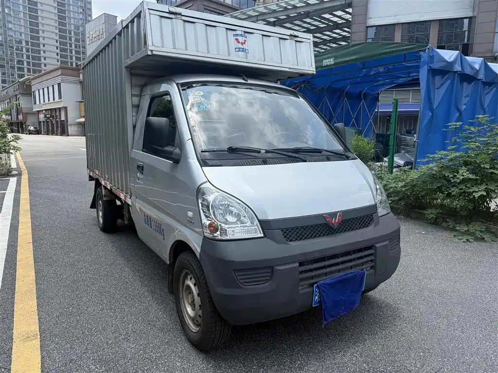 五菱荣光小卡专用车 五菱荣光小卡专用车 2020款 1.5 L单排翼开启售货车L3 C