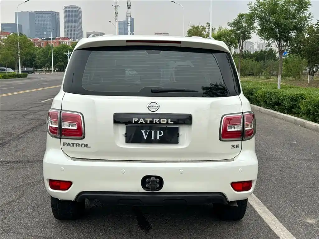 Patrol 4.0 L Middle East
