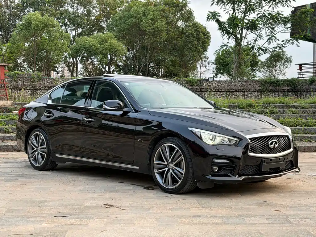 Infiniti Q50 L 2.0 T Sport