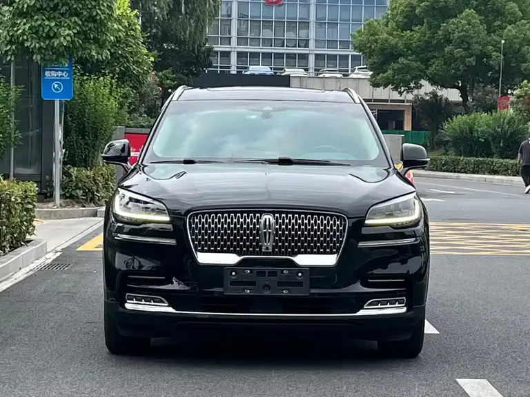Lincoln Aviator 3.0 T V6 4 WD Graceful