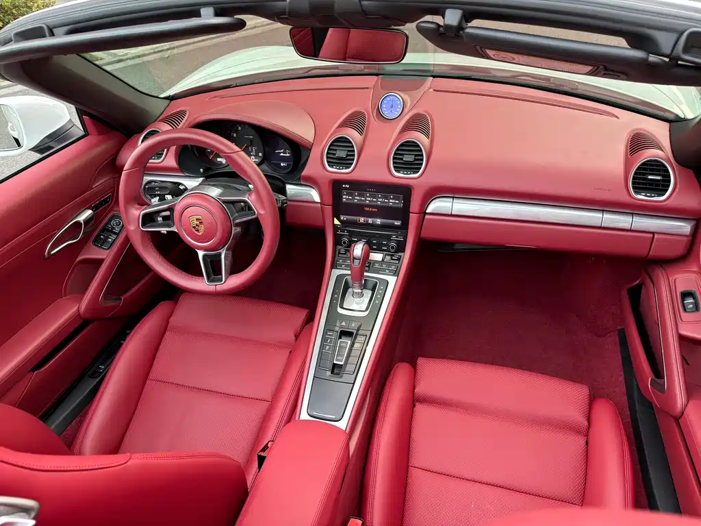 Porsche 718 Boxster 2.0 T