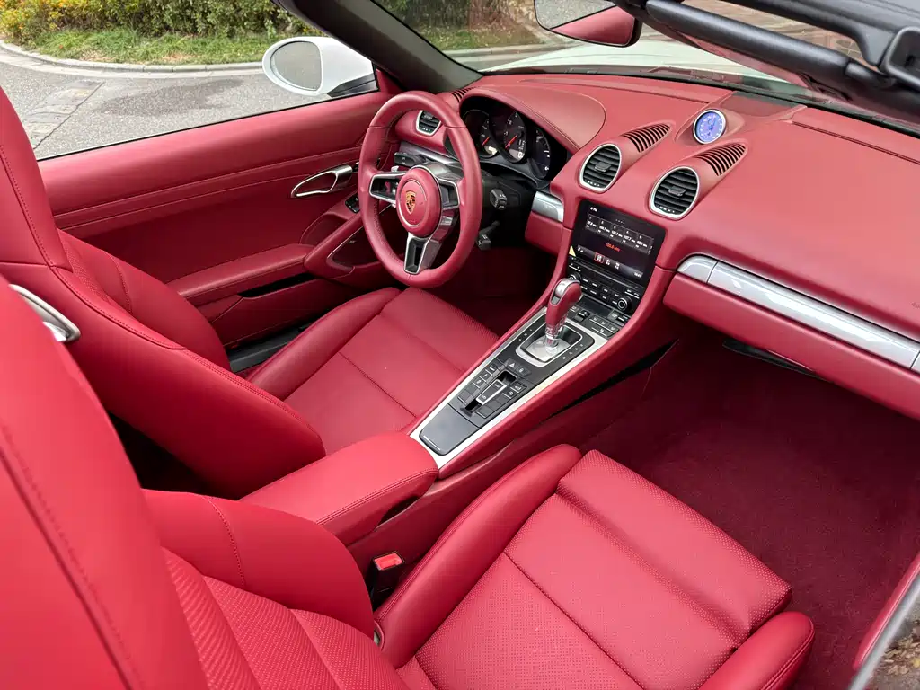 Porsche 718 Boxster 2.0 T