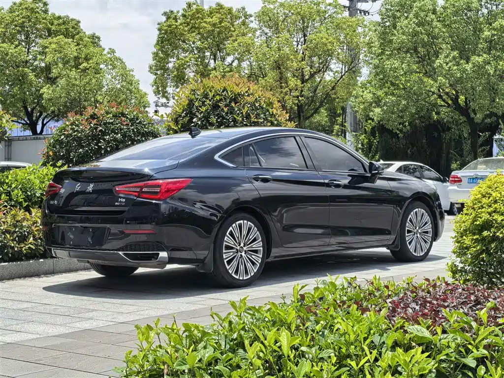 Hongqi H5 Classic Facelift 1.5 T DCT Flagship Charm