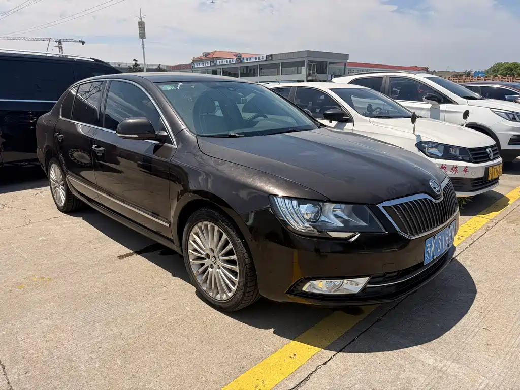 Superb 1.8 TSI Auto Elegant