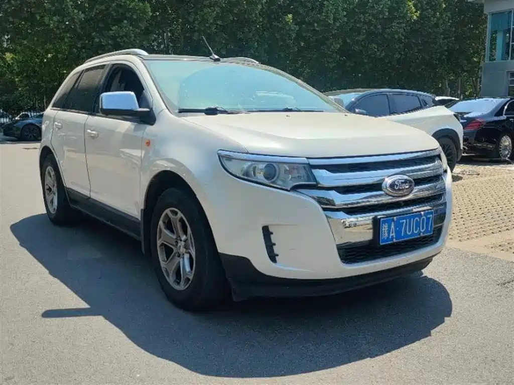Edge (Import) 2.0 T Elite Sharp Sunroof
