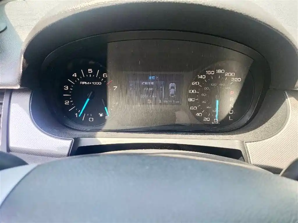 Edge (Import) 2.0 T Elite Sharp Sunroof