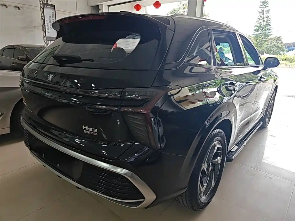 Hongqi HS3 1.5 T 2 WD Good Deed