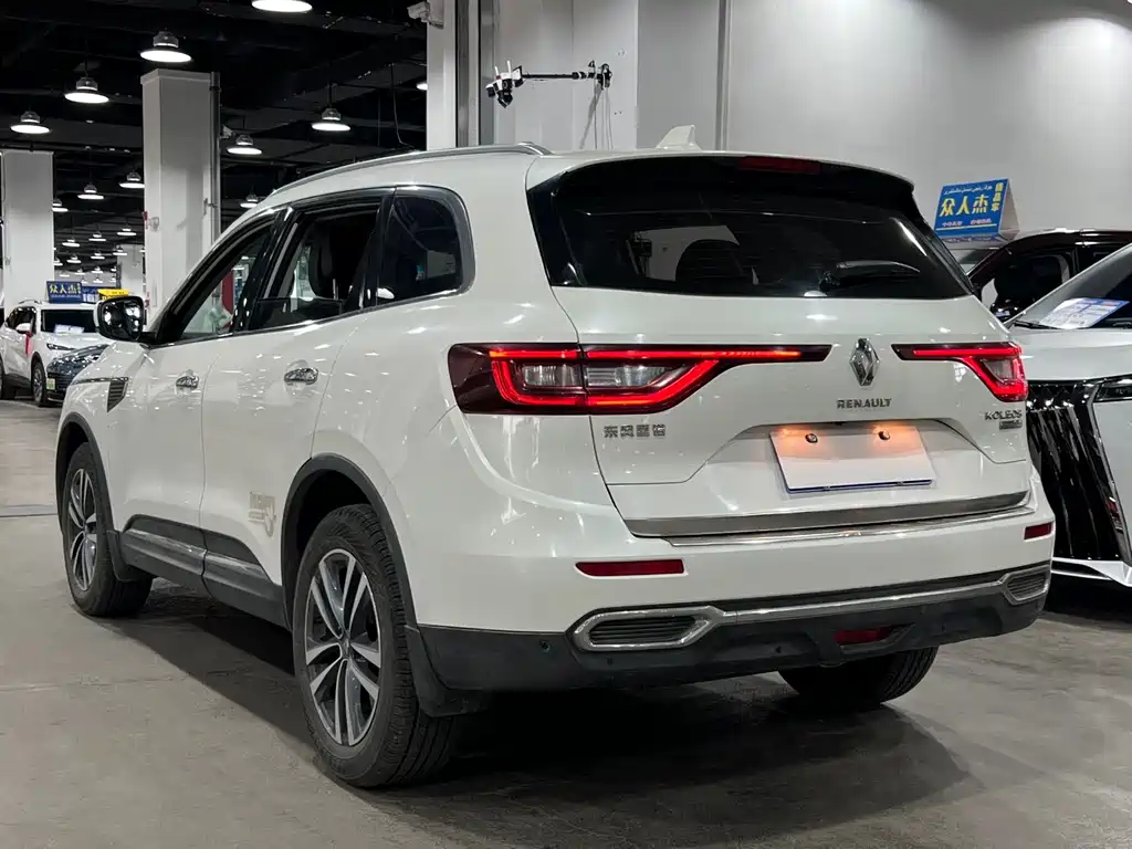 Koleos 2.5 L 4 WD Supreme