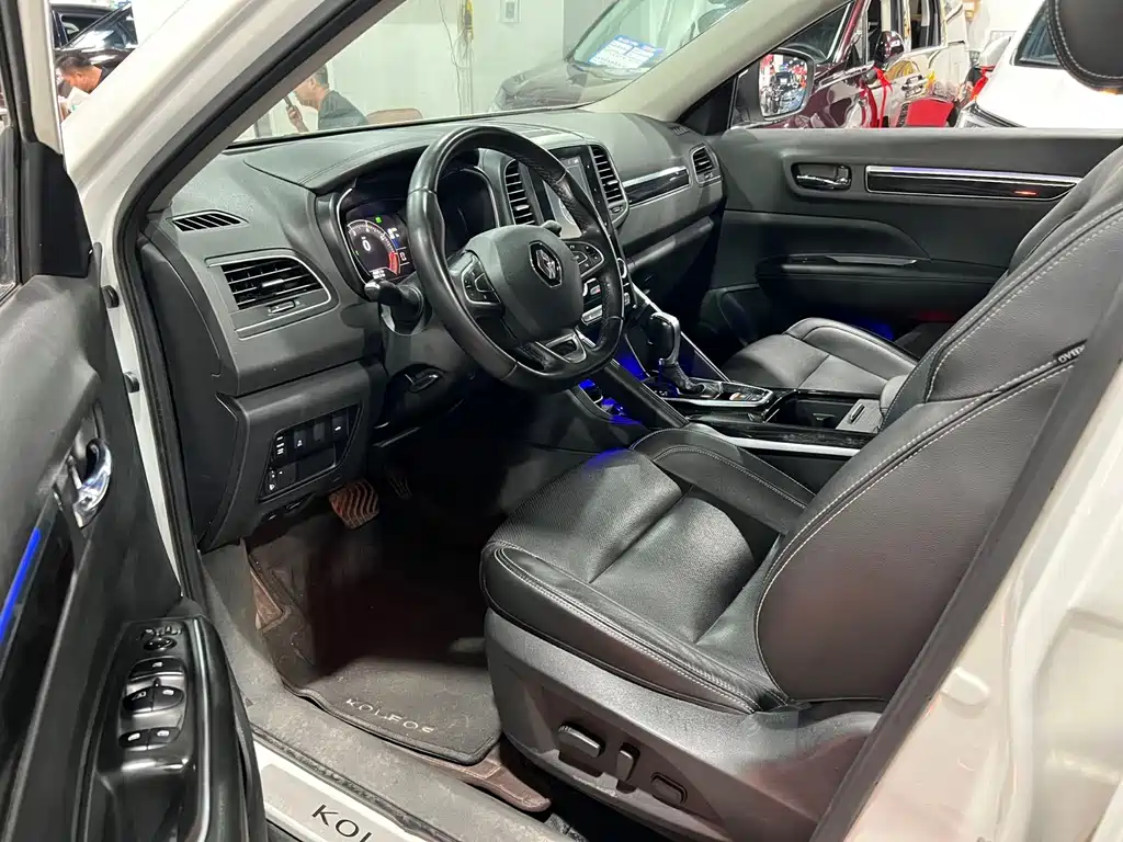 Koleos 2.5 L 4 WD Supreme