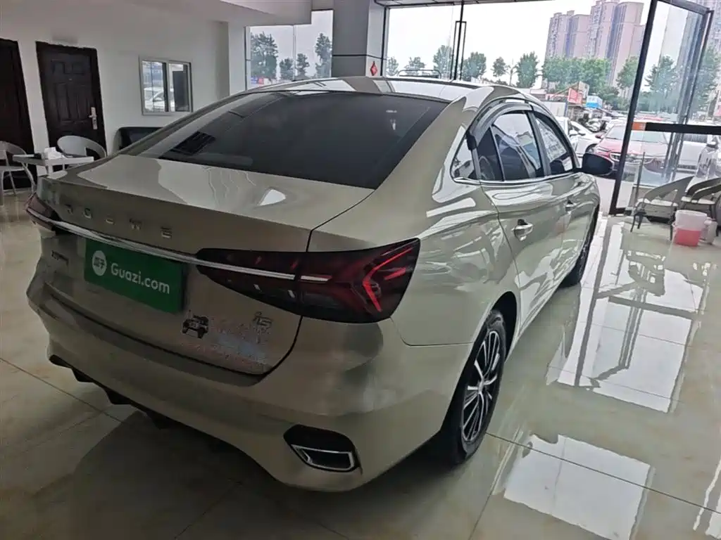 Roewe i5 1.5 L CVT Stellar