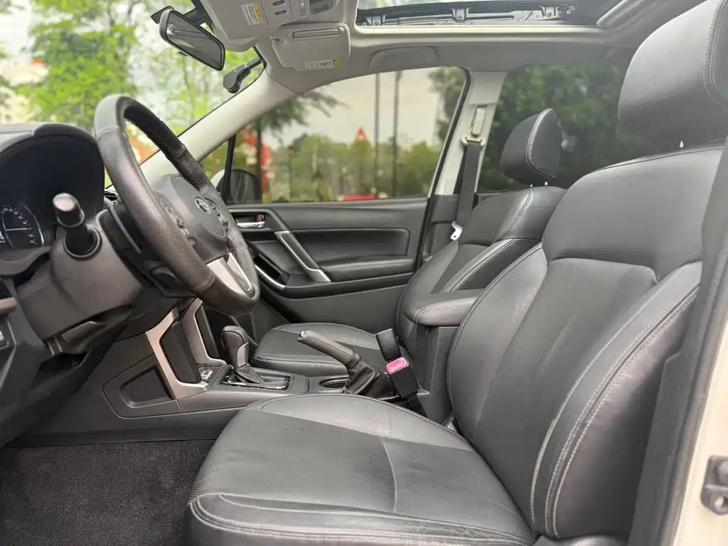 Forester 森林人 2018款 2.5 i 豪华导航版EyeSight
