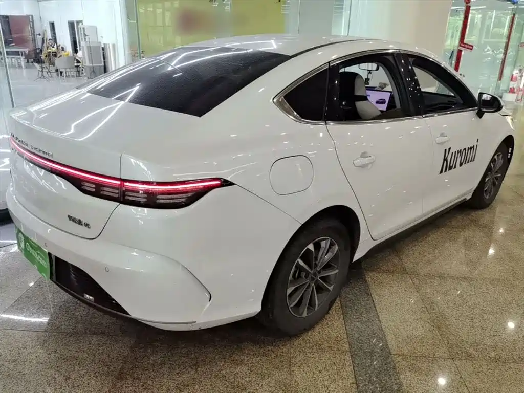 Destroyer 05 Glory DM-i 55 KM Luxury