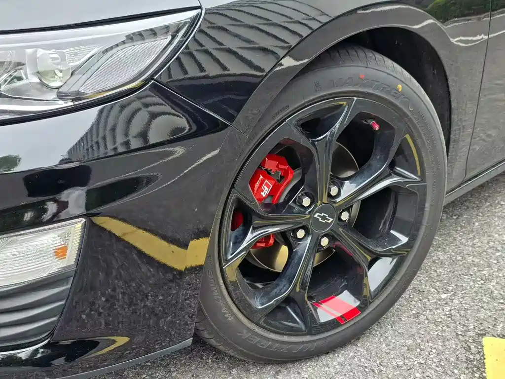 Malibu XL Redline 550 T Auto Sharp Connect