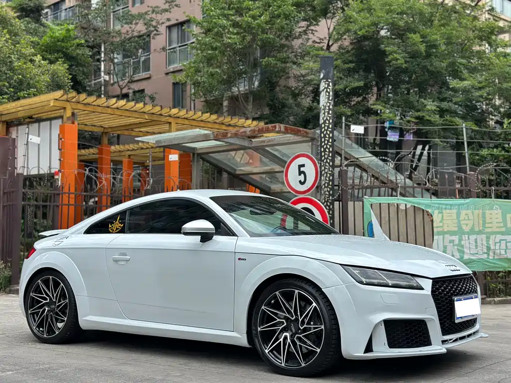Audi TT TT Coupe 45 TFSI quattro