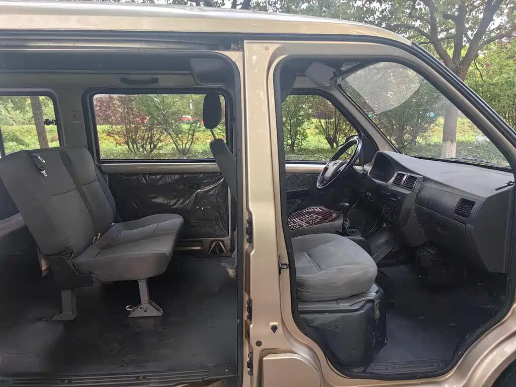Wuling Rongguang 1.5 L Extended Basic L3 C