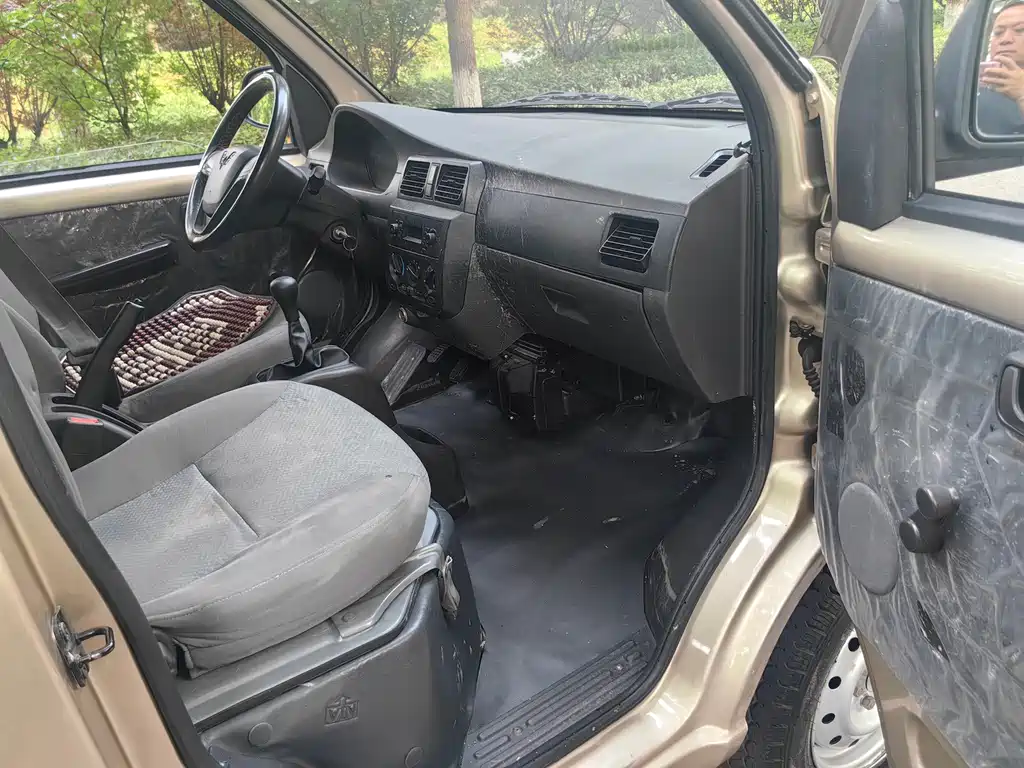 Wuling Rongguang 1.5 L Extended Basic L3 C