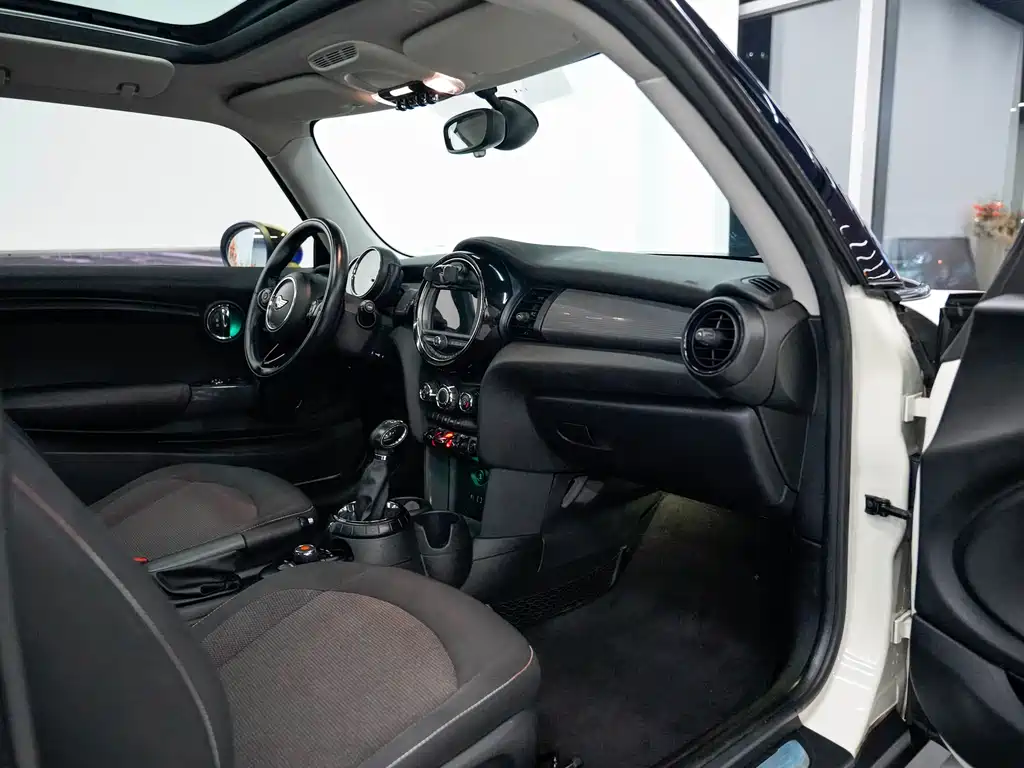 MINI 1.5 T COOPER Fun