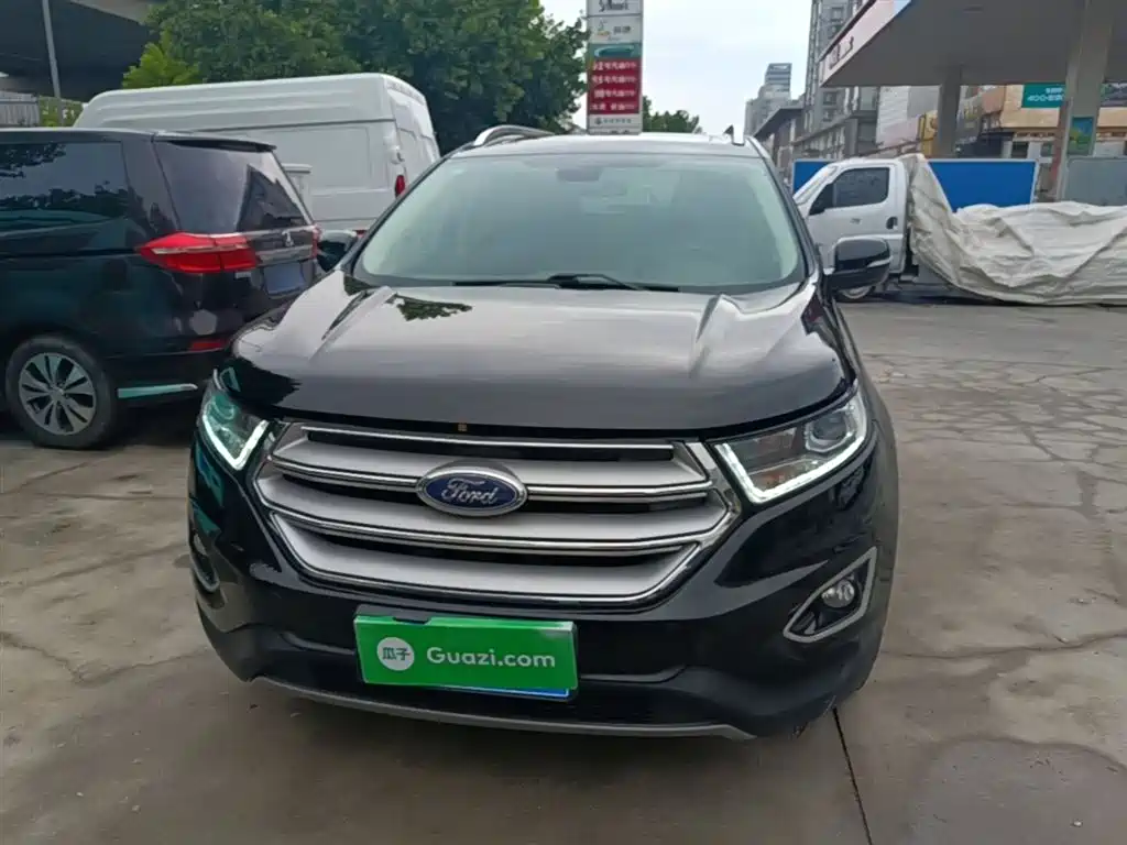 Edge EcoBoost 245 2 WD Platinum Sharp 7-seat CN-V