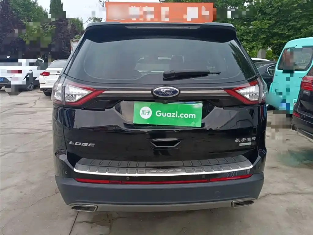 Edge EcoBoost 245 2 WD Platinum Sharp 7-seat CN-V