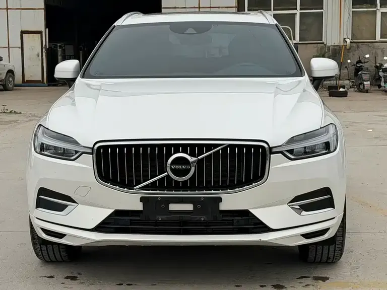 Volvo XC60 T5 4 WD Smart Ease Luxury