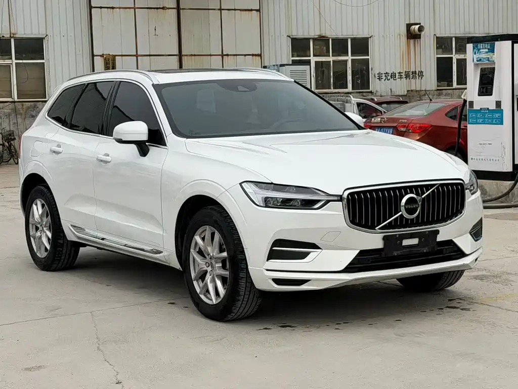 Volvo XC60 T5 4 WD Smart Ease Luxury