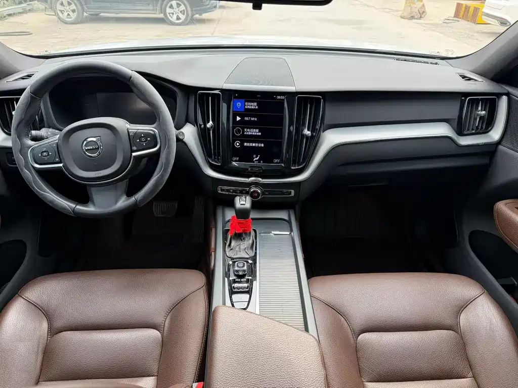Volvo XC60 T5 4 WD Smart Ease Luxury