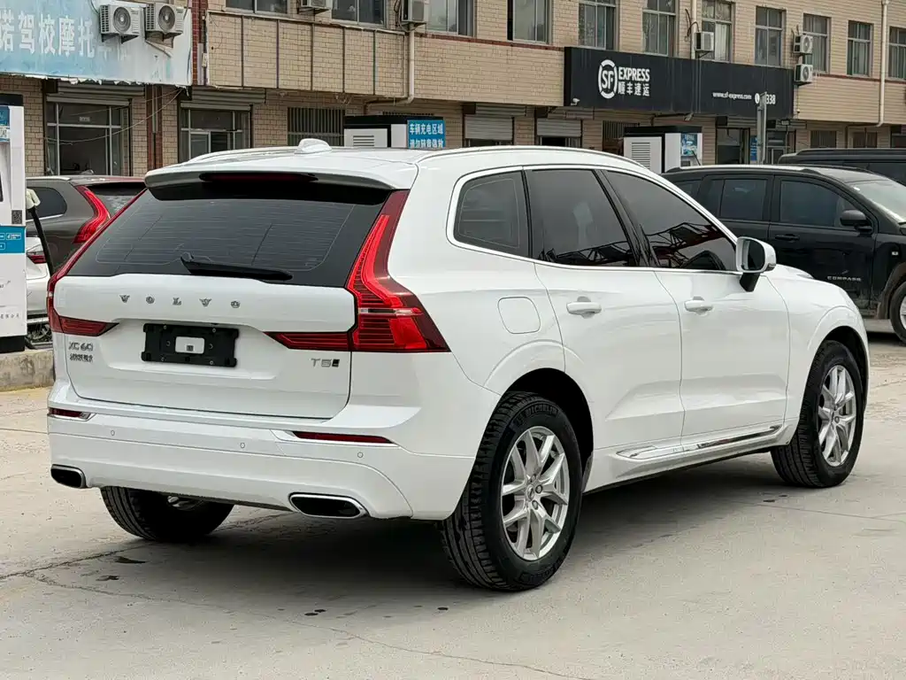 Volvo XC60 T5 4 WD Smart Ease Luxury